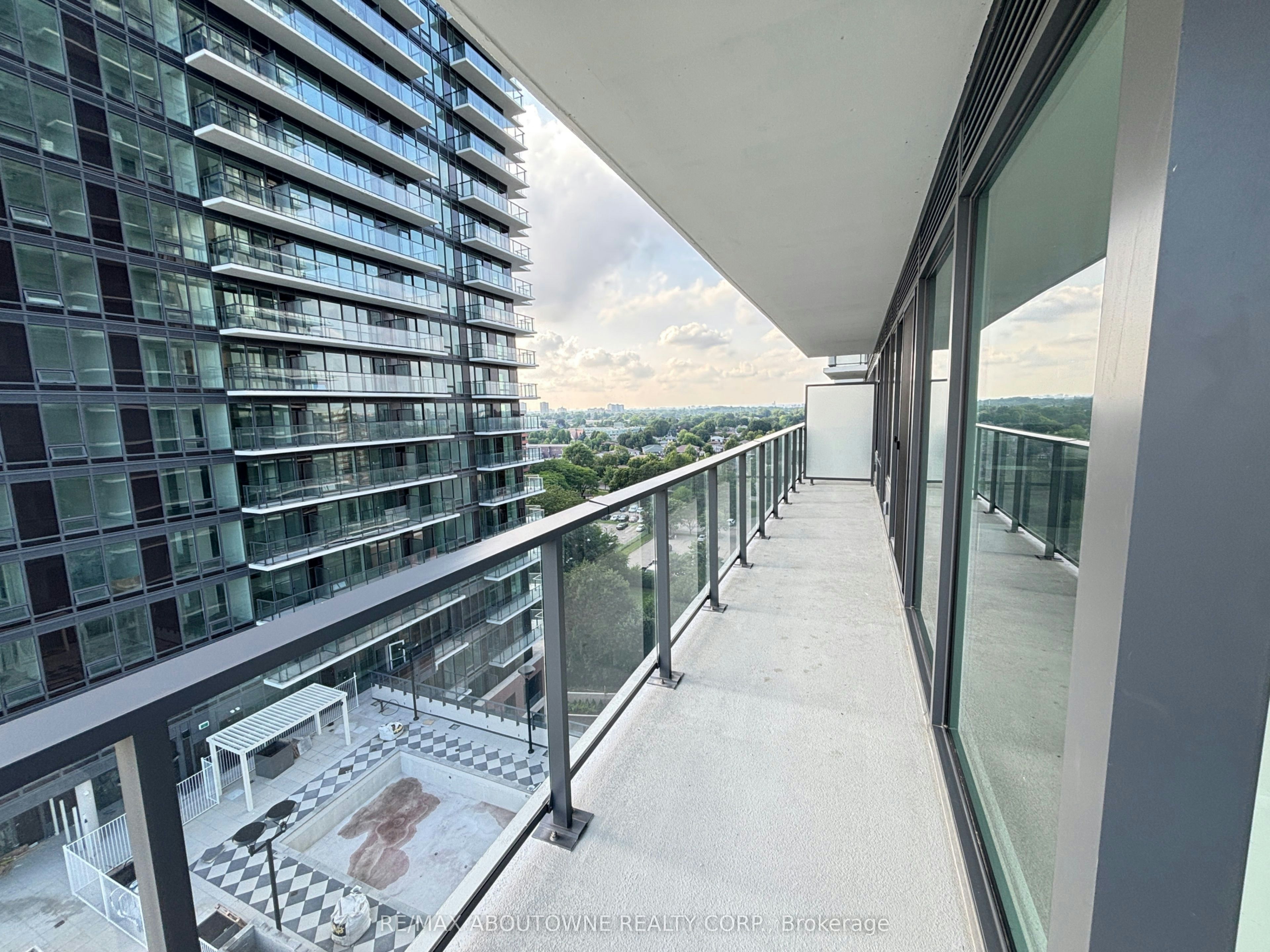 1215-4010 Eglinton Avenue W, Toronto, ON, M9A 0G5 - 17