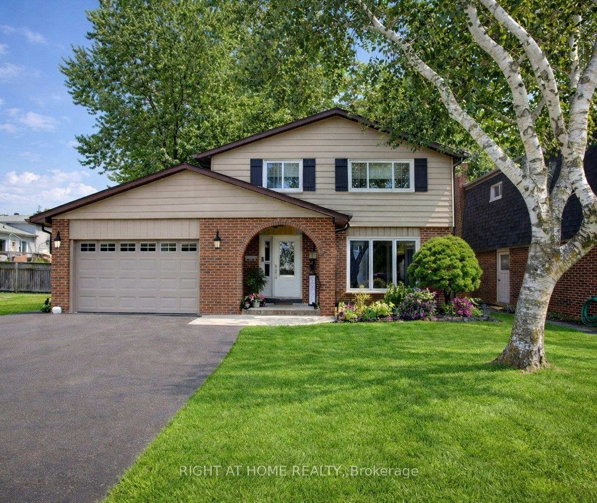 3 Newton Drive, Orangeville, ON, L9W 3E3
