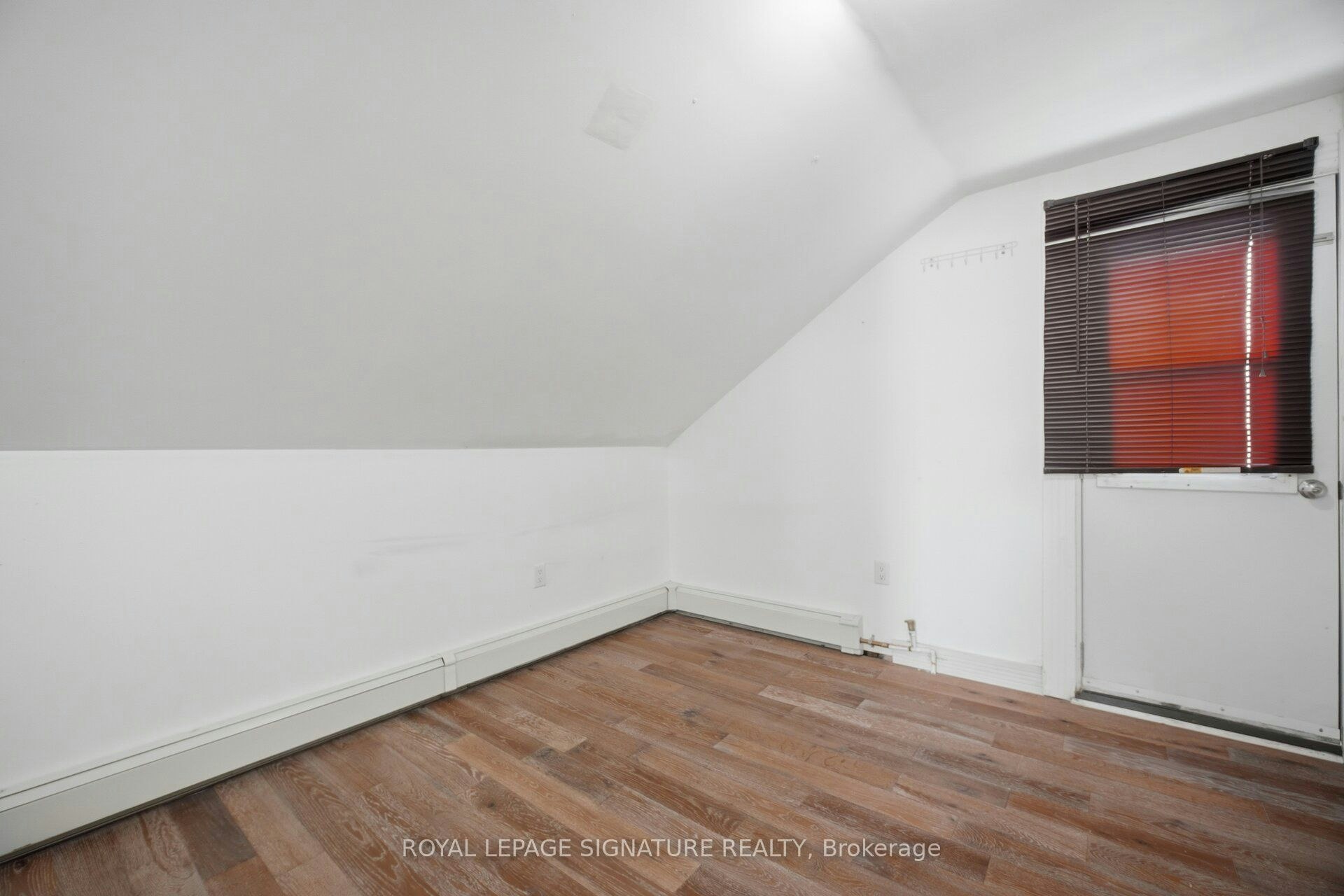 3331 Dundas Street W, Toronto, ON, M6P 2A6 - 22