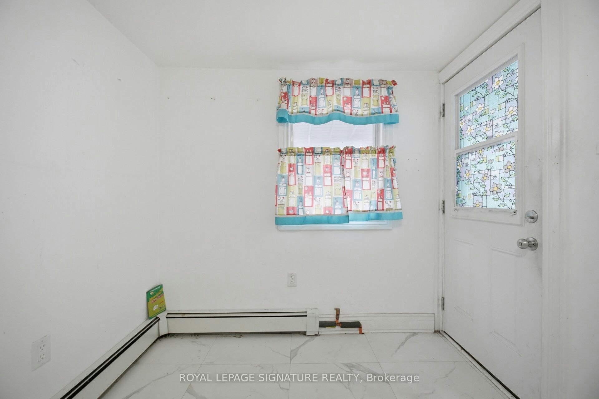 3331 Dundas Street W, Toronto, ON, M6P 2A6 - 6