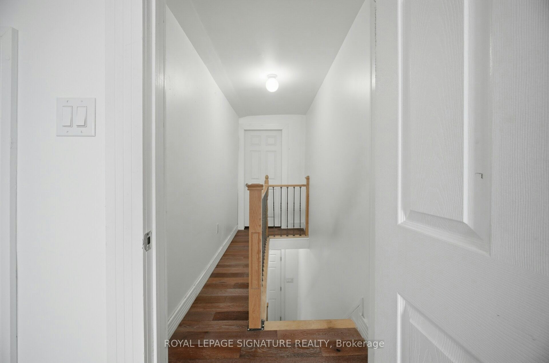 3331 Dundas Street W, Toronto, ON, M6P 2A6 - 19