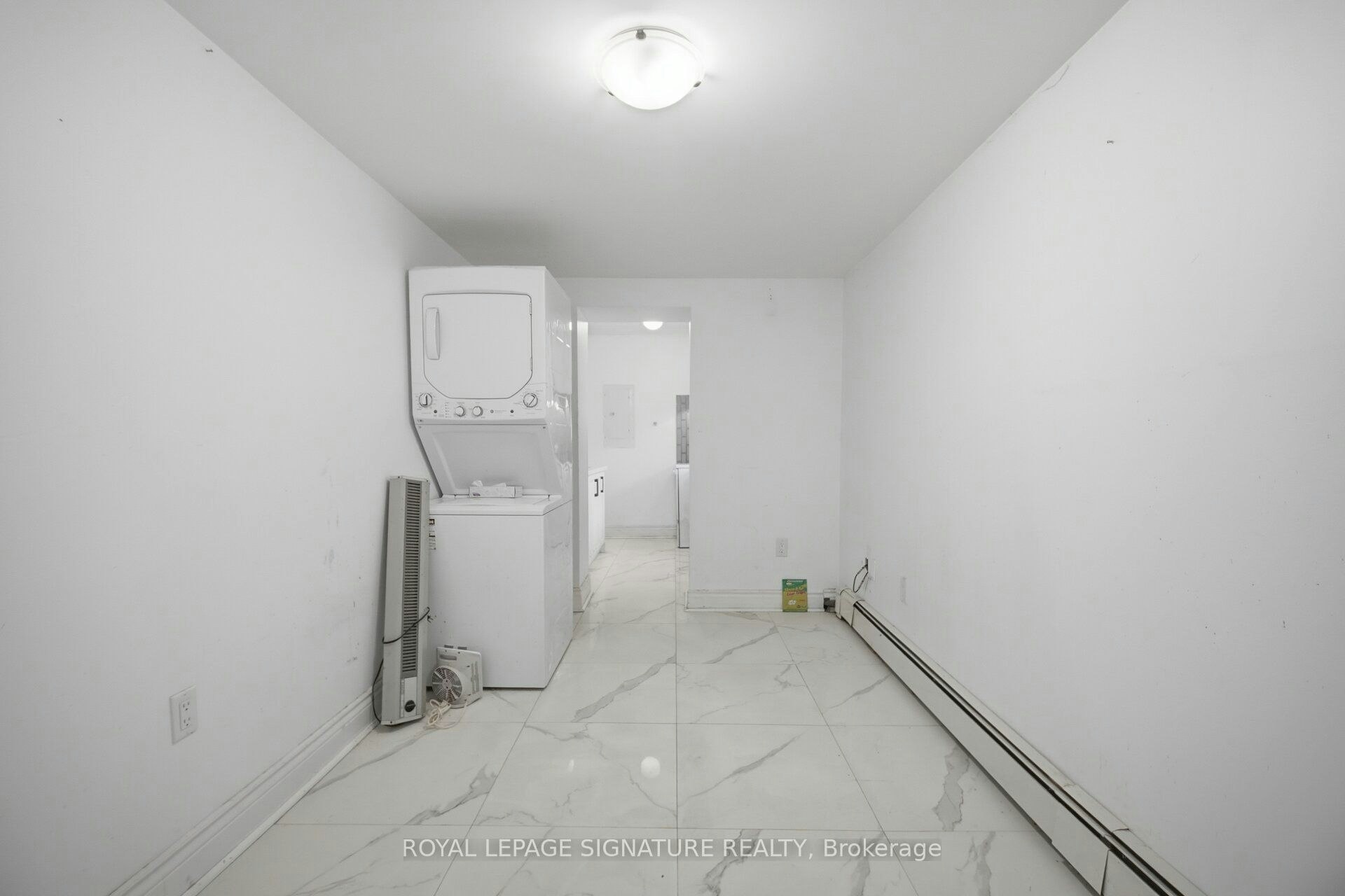 3331 Dundas Street W, Toronto, ON, M6P 2A6 - 7