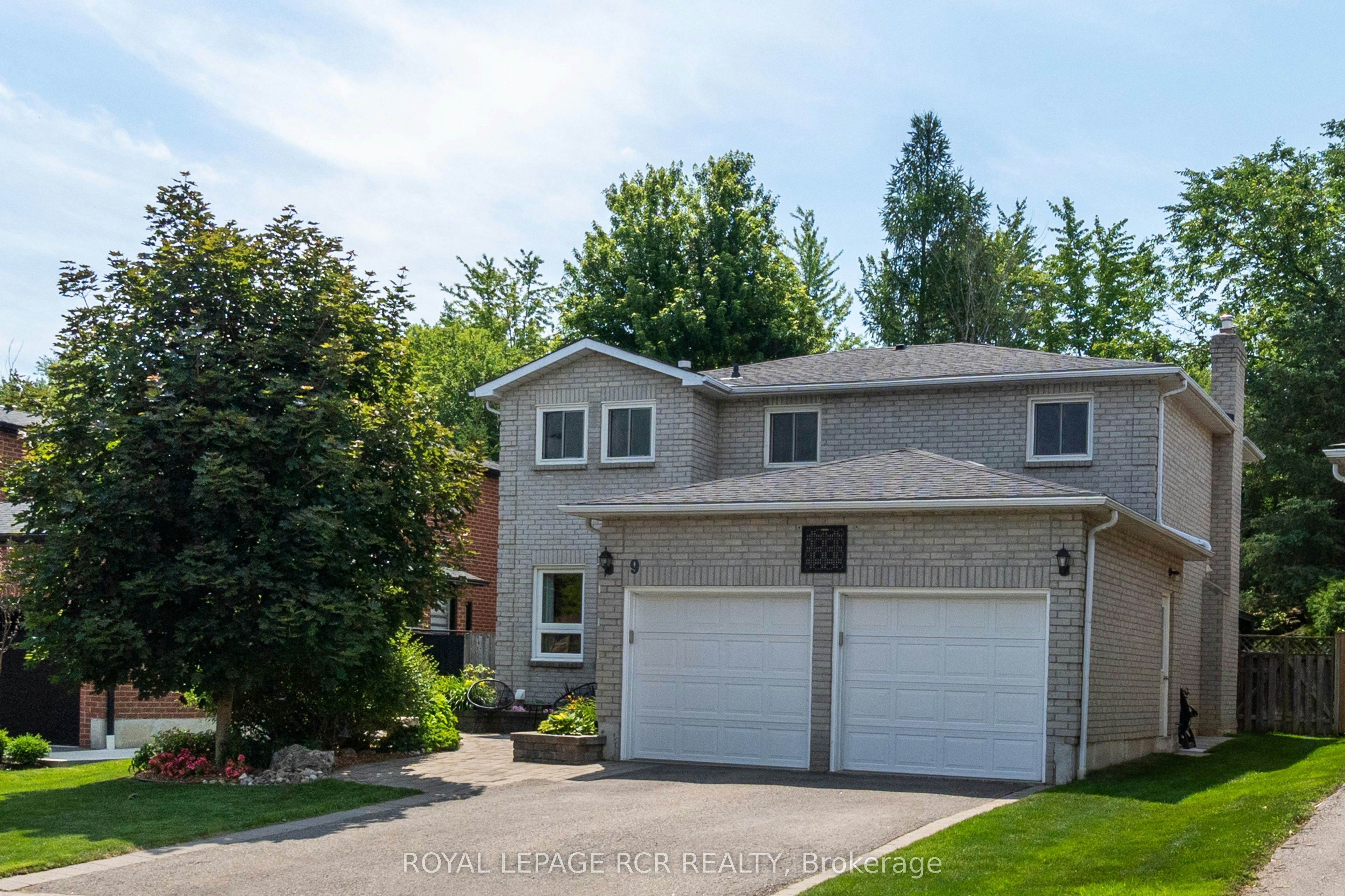 9 Doepath Way, Caledon, ON, L7E 2G4
