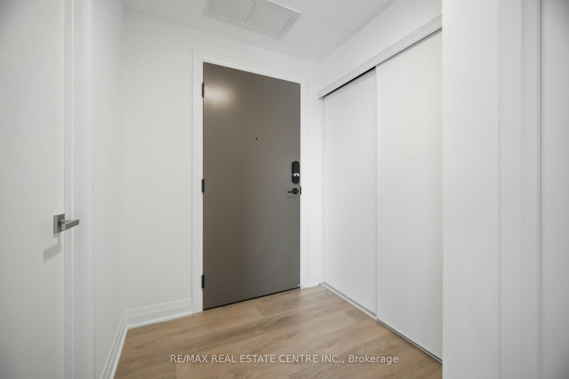 4404-4015 The Exchange Drive, Mississauga, ON, L5B 0N9 - 7