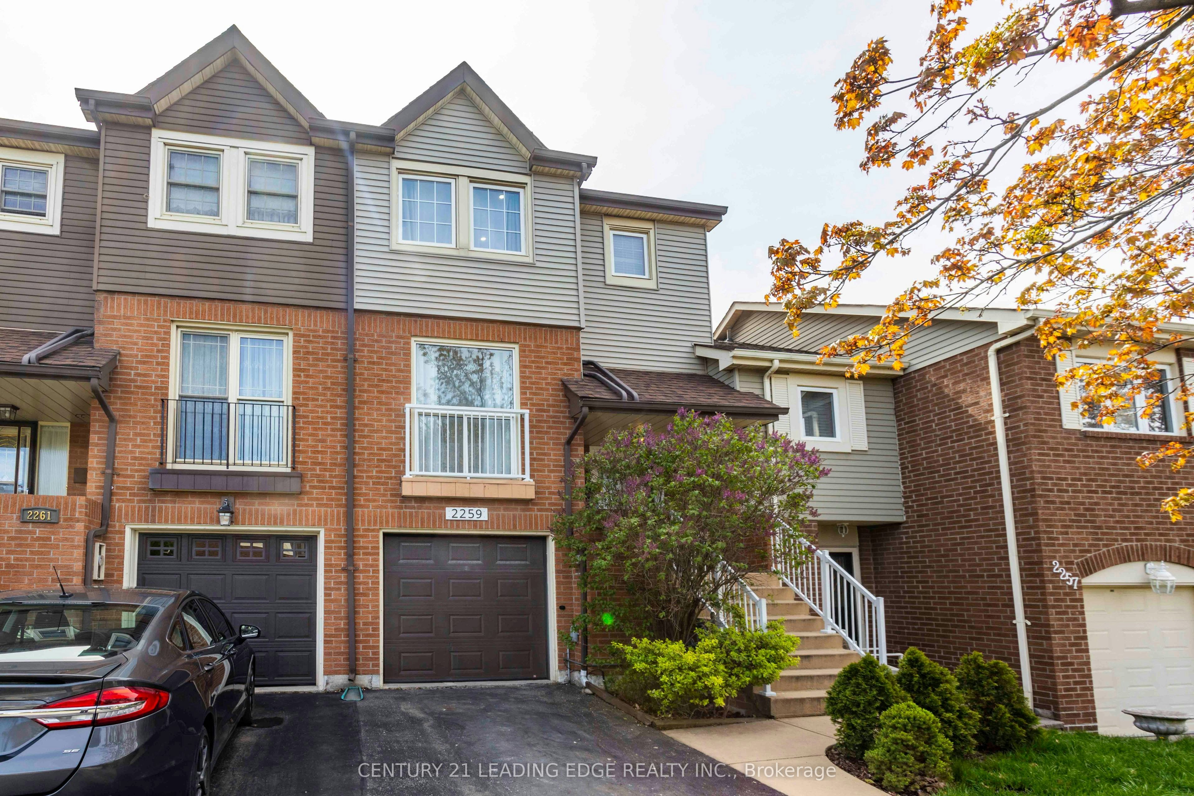 2259 Munn's Avenue, Oakville, ON, L6H 3M4