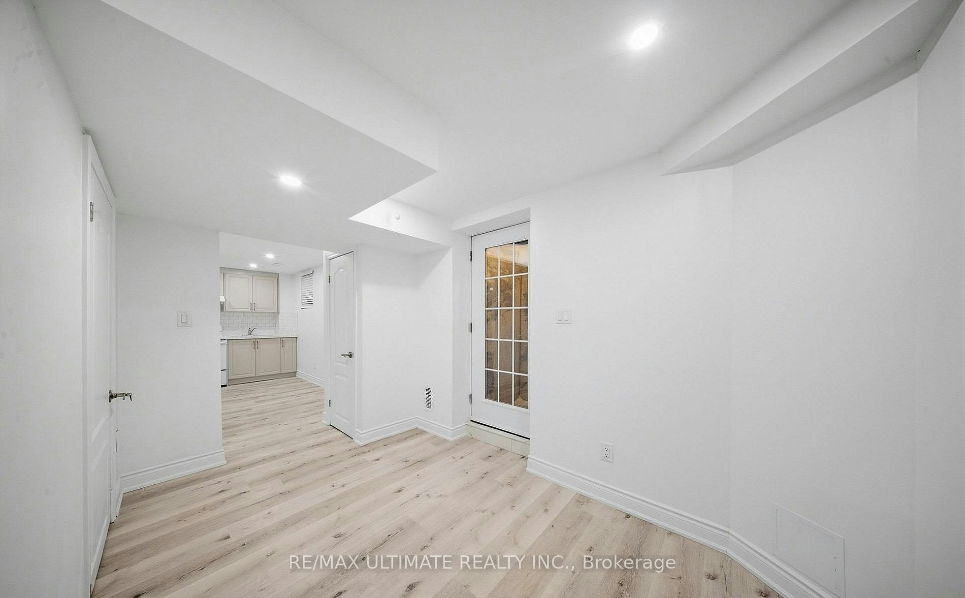 21 Sewells (Basement) Lane, Brampton, ON, L7A 3A1 - 5