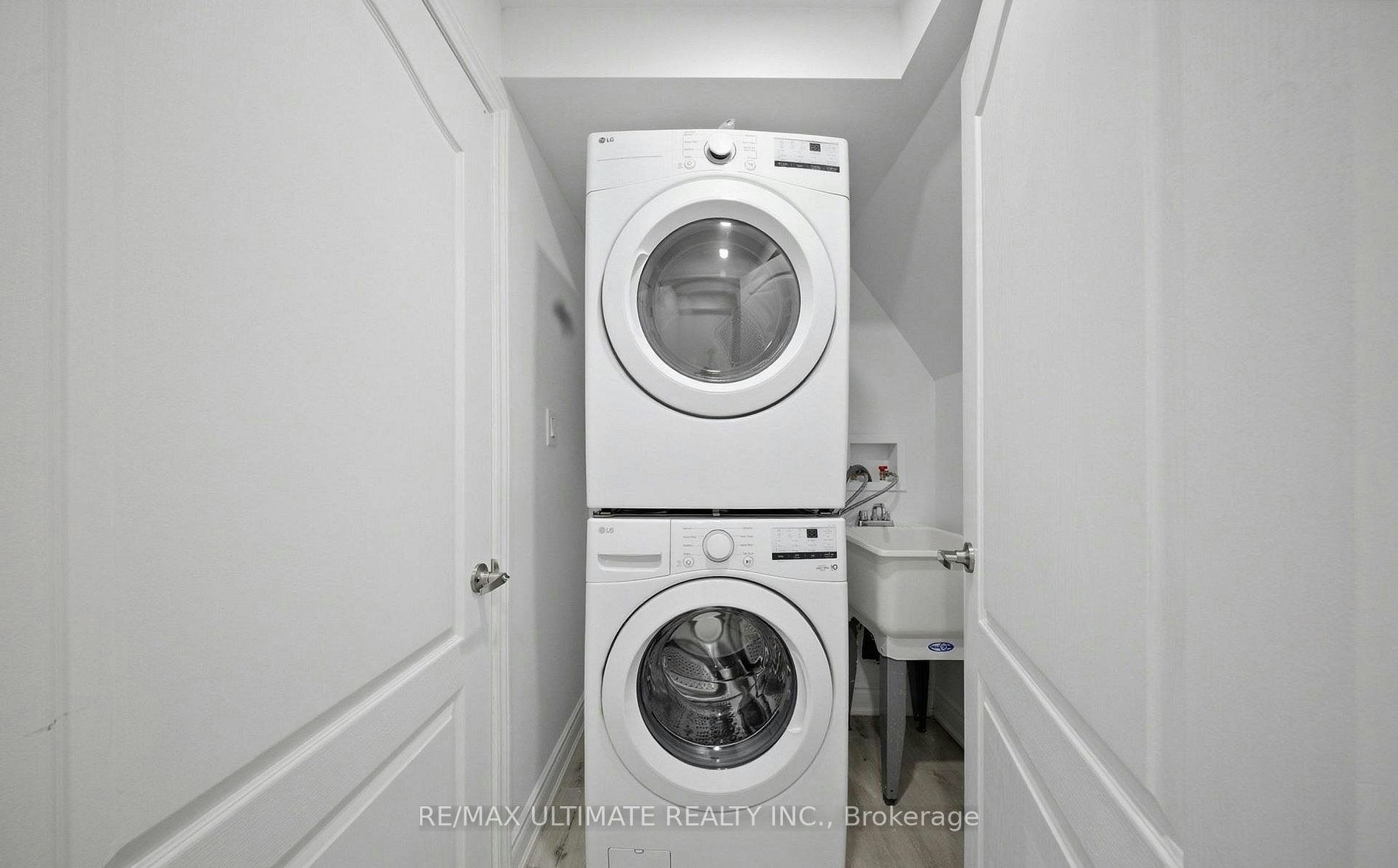 21 Sewells (Basement) Lane, Brampton, ON, L7A 3A1 - 15