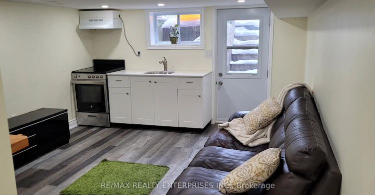 65A Chambers Avenue, Toronto, ON, M6N 3M1