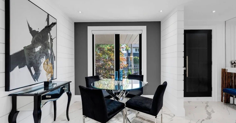 upper-58 Carrick Avenue, Toronto, ON, M6N 3J5 - 5