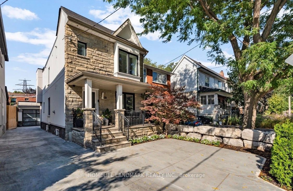 upper-58 Carrick Avenue, Toronto, ON, M6N 3J5 - 3