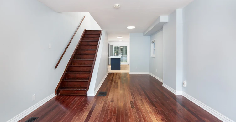 4 Runnymede Road, Toronto, ON, M6S 2Y2 - 3