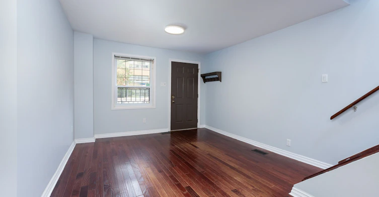 4 Runnymede Road, Toronto, ON, M6S 2Y2 - 5