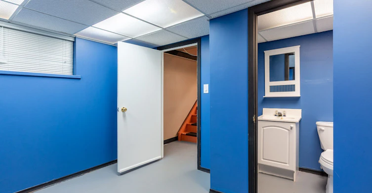 4 Runnymede Road, Toronto, ON, M6S 2Y2 - 31