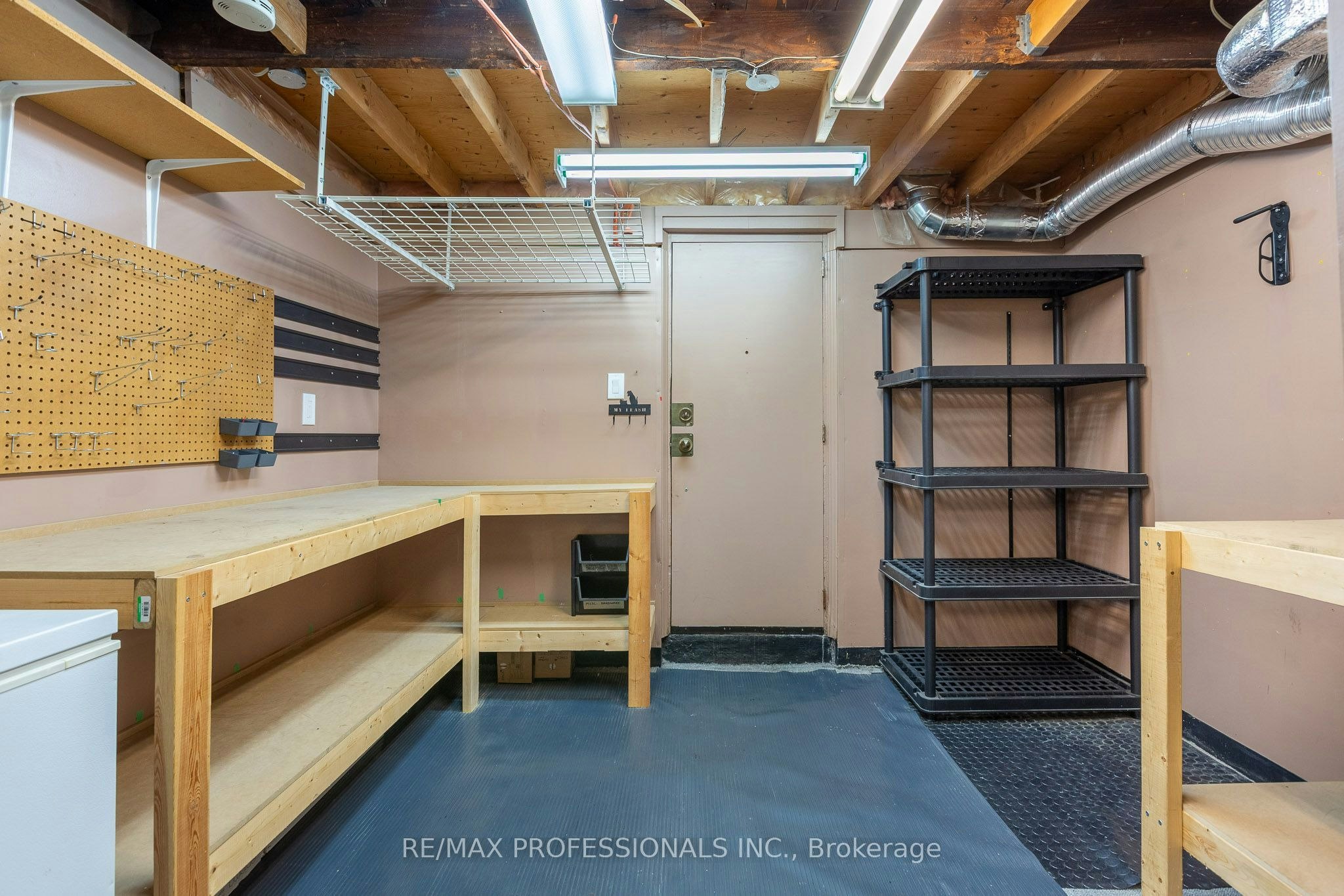 4 Runnymede Road, Toronto, ON, M6S 2Y2 - 37