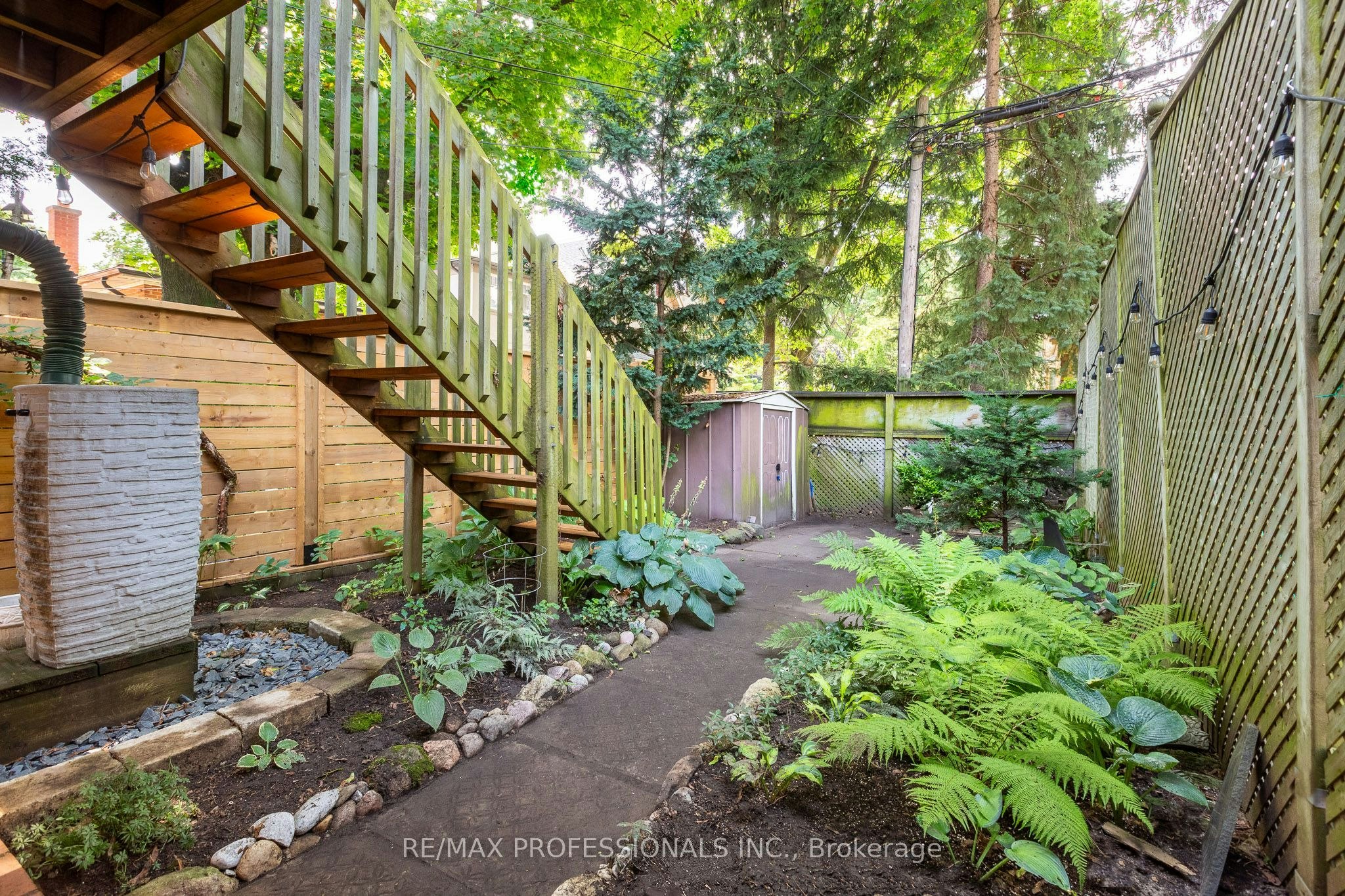 4 Runnymede Road, Toronto, ON, M6S 2Y2 - 41