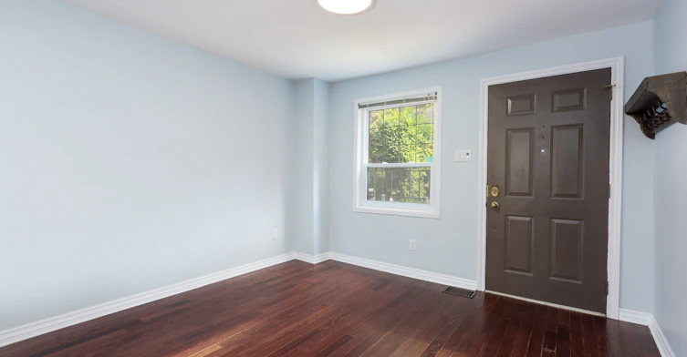 4 Runnymede Road, Toronto, ON, M6S 2Y2 - 4