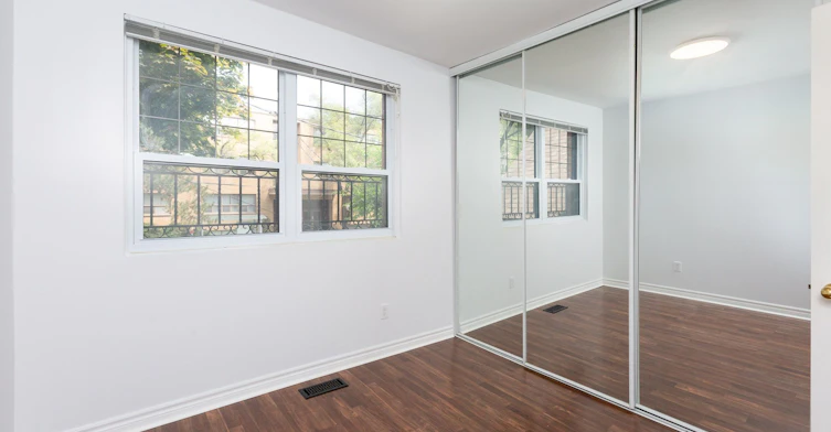 4 Runnymede Road, Toronto, ON, M6S 2Y2 - 18