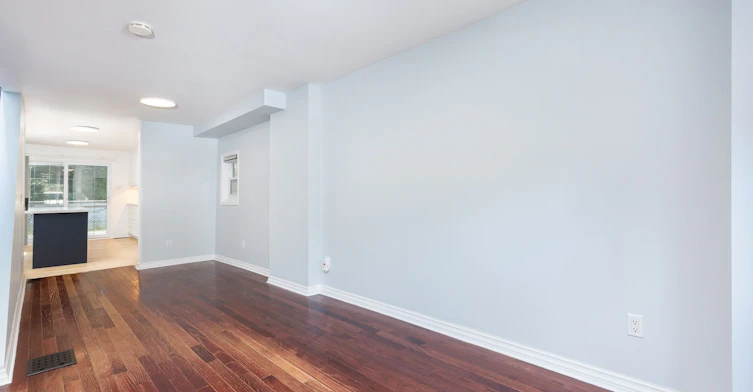 4 Runnymede Road, Toronto, ON, M6S 2Y2 - 7