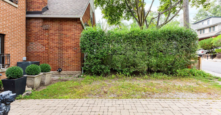 4 Runnymede Road, Toronto, ON, M6S 2Y2 - 49