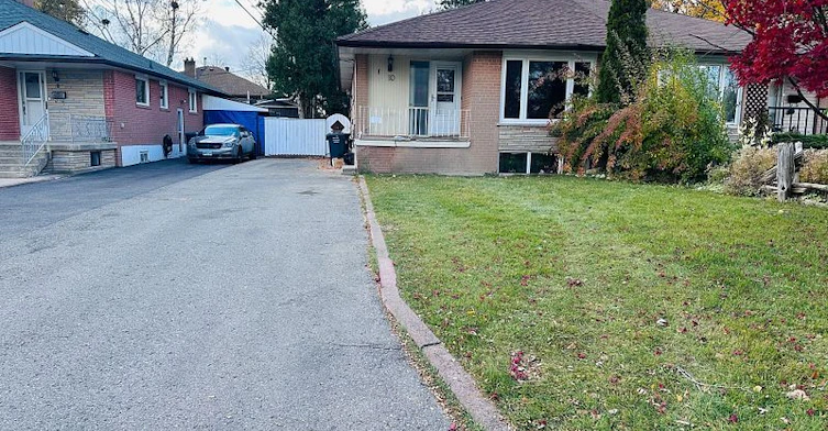 10 Aloma (Upper Level) Crescent, Brampton, ON, L6T 2N9