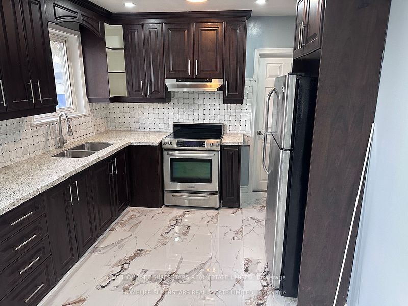 10 Aloma (Upper Level) Crescent, Brampton, ON, L6T 2N9 - 4