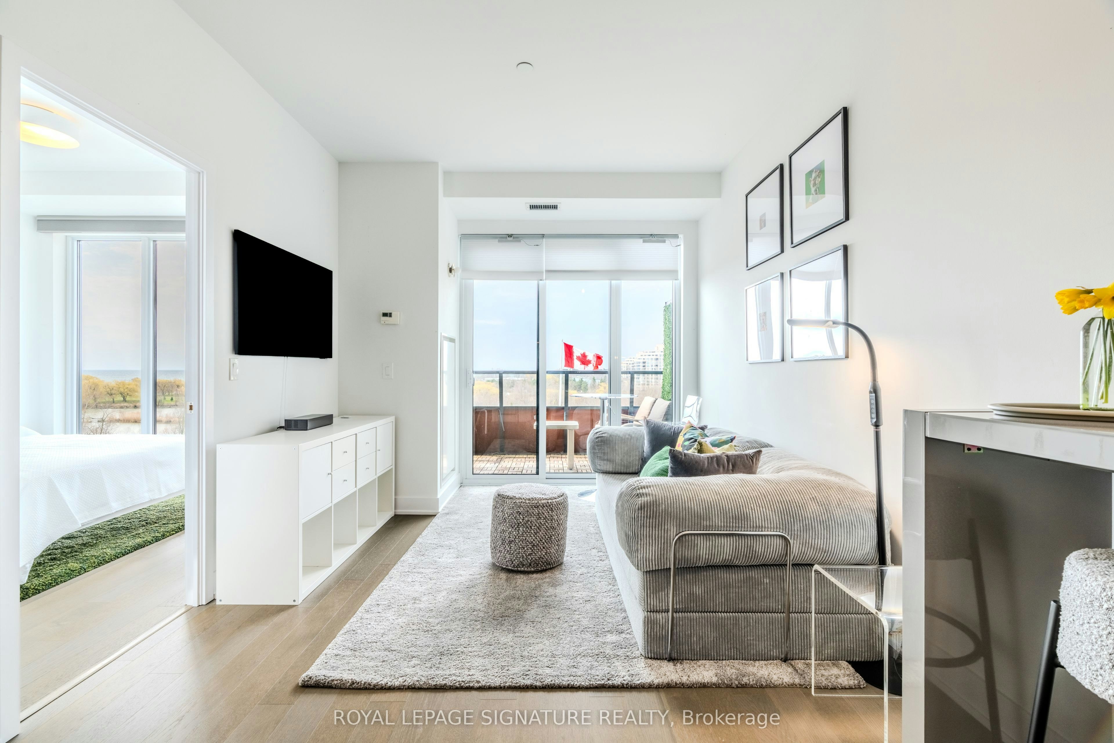 515-20 Shore Breeze Drive, Toronto, ON, M8V 1A1 - 2