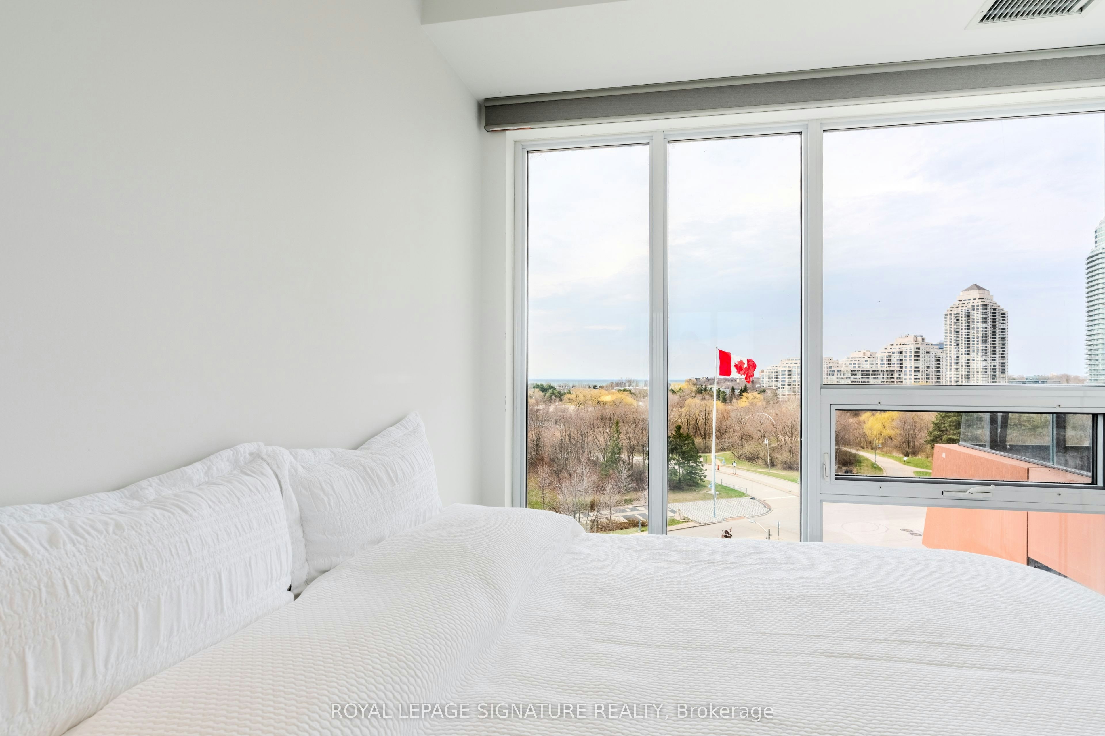 515-20 Shore Breeze Drive, Toronto, ON, M8V 1A1 - 15