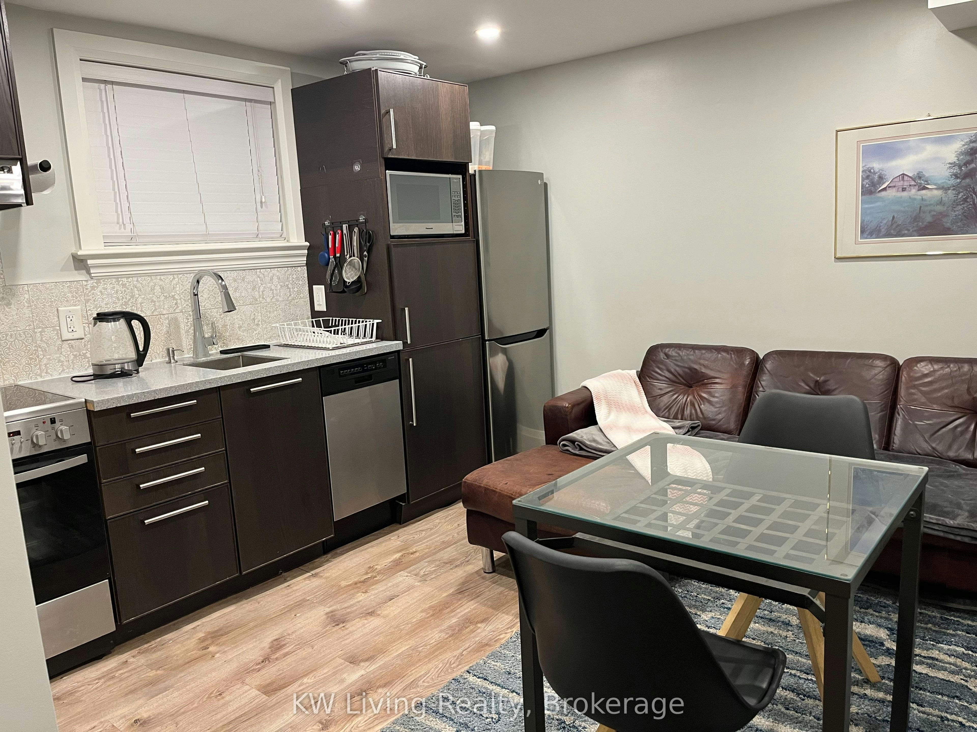 4-55B Long Branch Avenue, Toronto, ON, M8W 3J1 - 4
