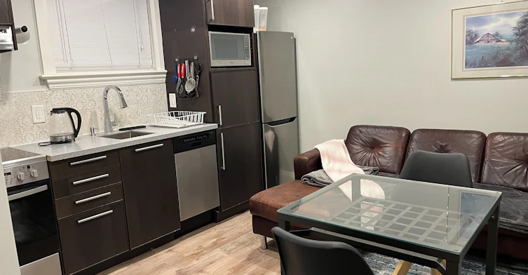 4-55B Long Branch Avenue, Toronto, ON, M8W 3J1 - 4
