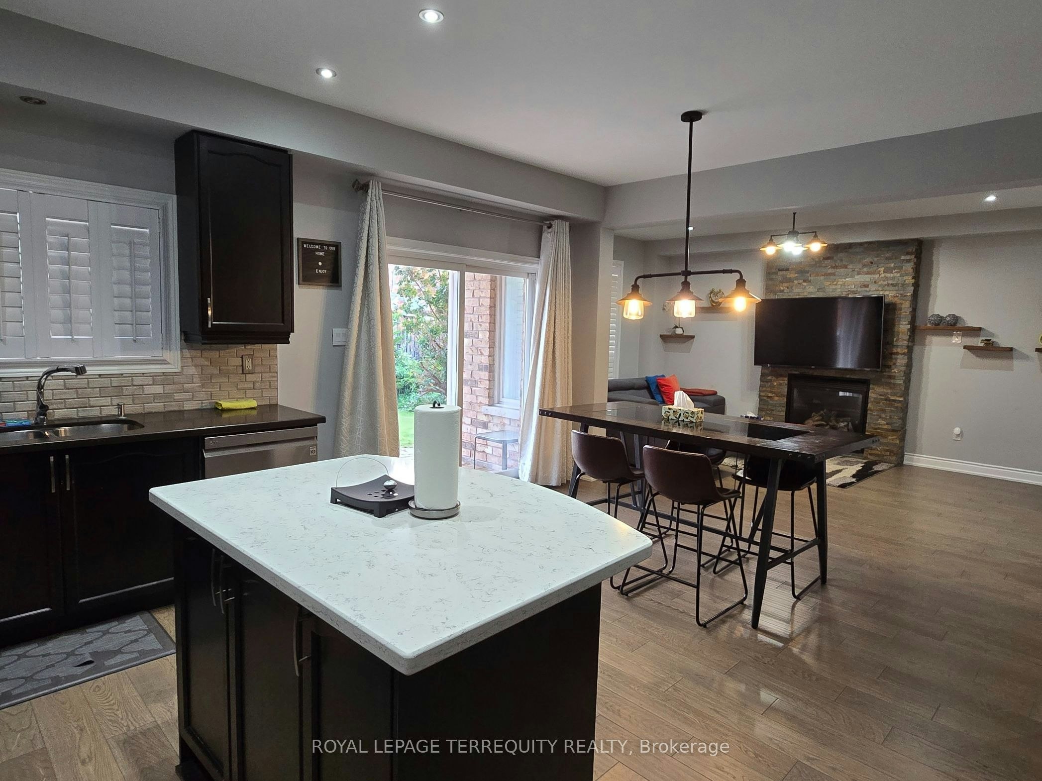 5138 Ancient Stone Avenue, Mississauga, ON, L5M 8A9 - 11