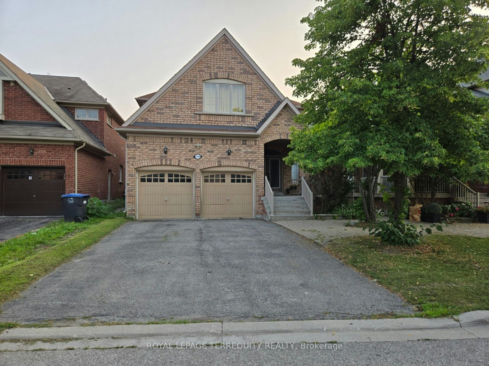 5138 Ancient Stone Avenue, Mississauga, ON, L5M 8A9