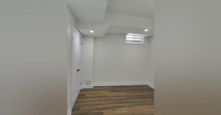 126 Degrey Drive, Brampton, ON, L6P 4L7 - 2