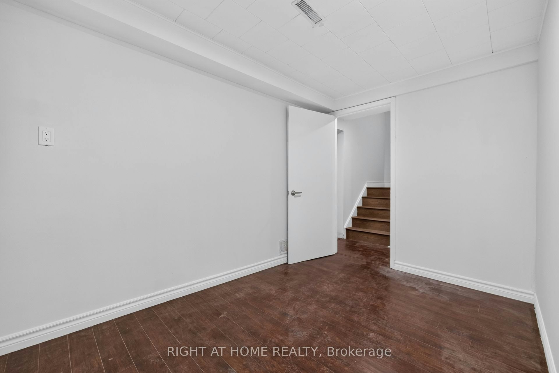 5-2605 Woodchester Drive, Mississauga, ON, L5K 2E3 - 24