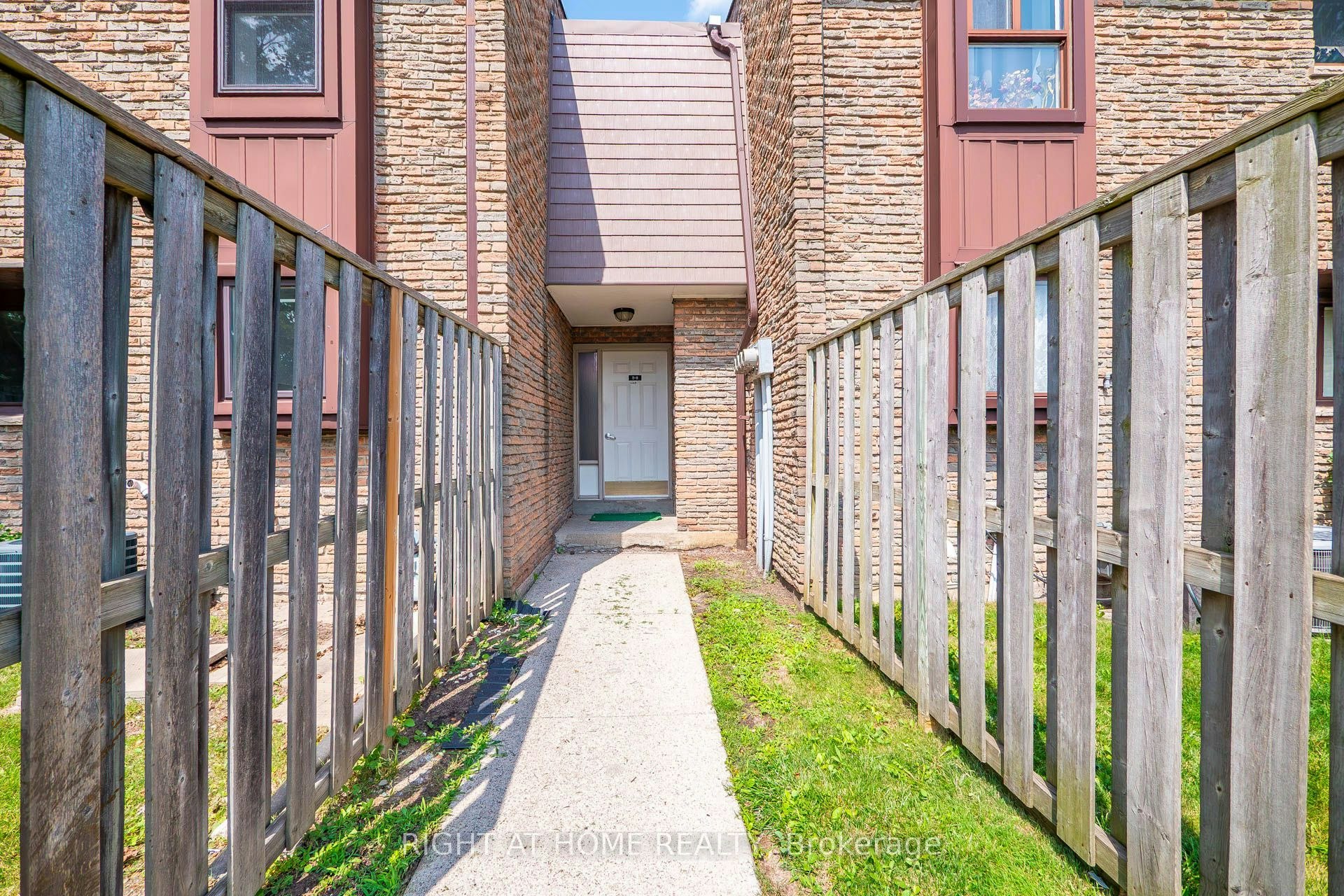 5-2605 Woodchester Drive, Mississauga, ON, L5K 2E3 - 4