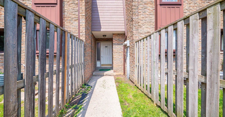 5-2605 Woodchester Drive, Mississauga, ON, L5K 2E3 - 4