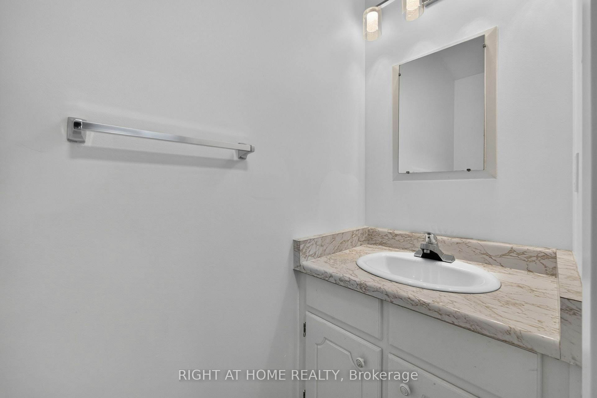 5-2605 Woodchester Drive, Mississauga, ON, L5K 2E3 - 17