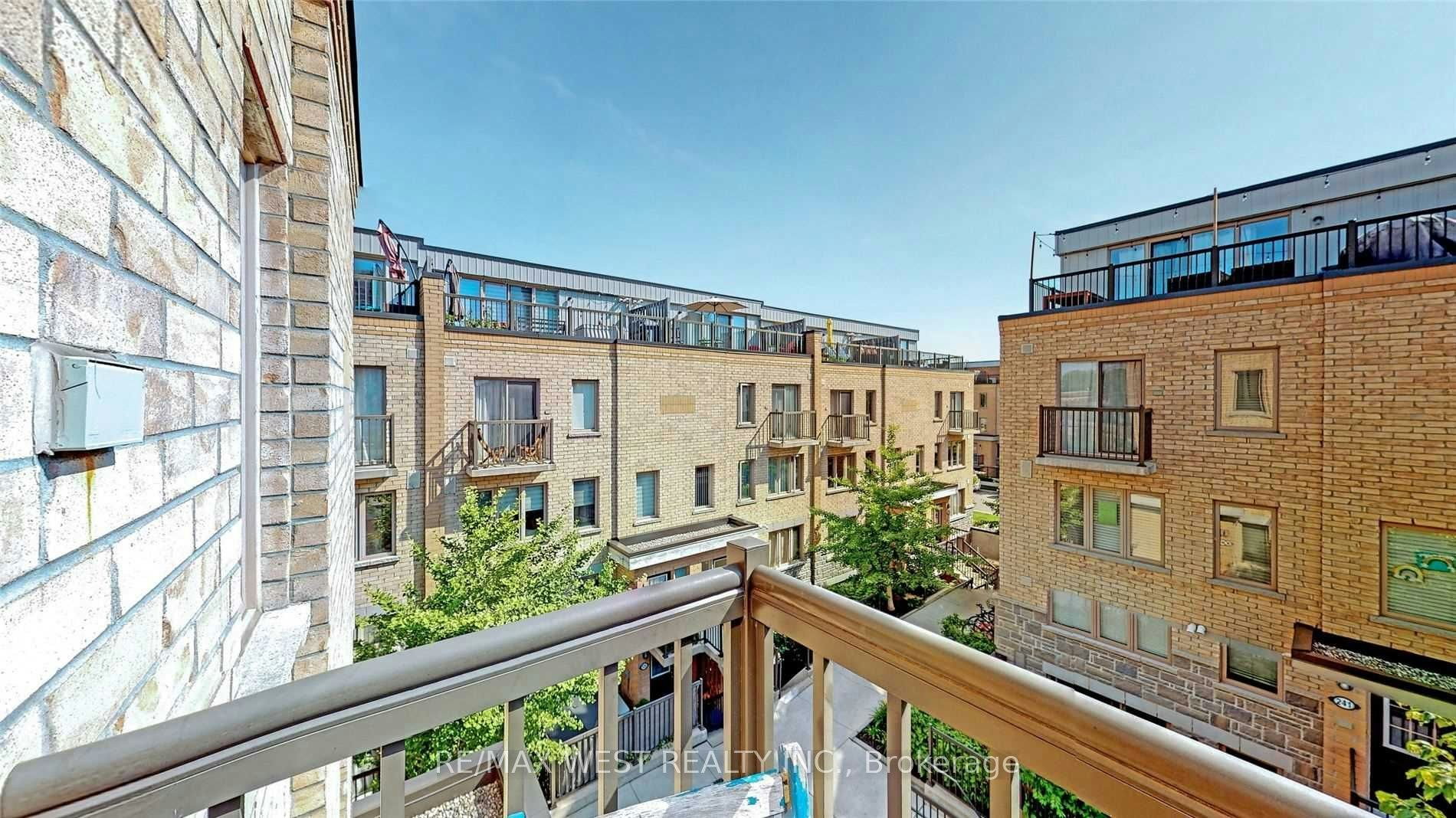240-10 Foundry Avenue, Toronto, ON, M6H 0A6 - 24