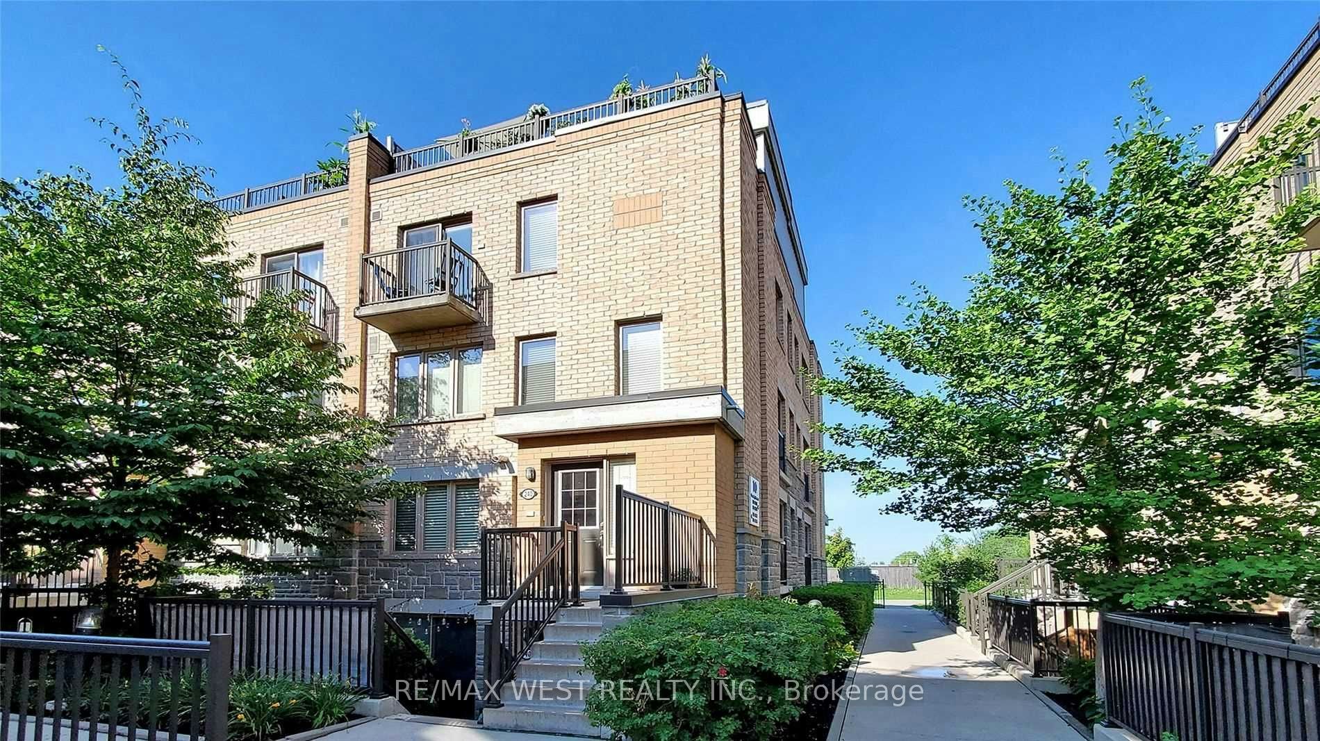 240-10 Foundry Avenue, Toronto, ON, M6H 0A6