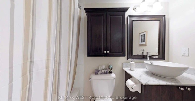 240-10 Foundry Avenue, Toronto, ON, M6H 0A6 - 27