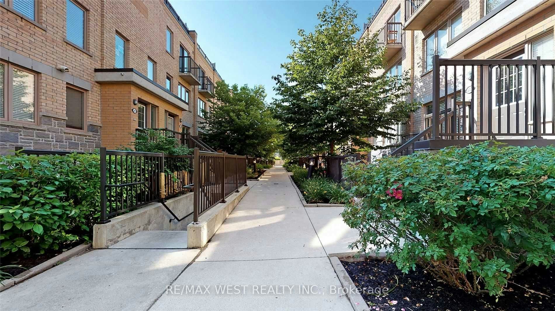240-10 Foundry Avenue, Toronto, ON, M6H 0A6 - 5
