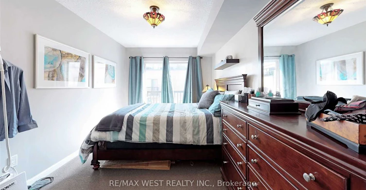 240-10 Foundry Avenue, Toronto, ON, M6H 0A6 - 23