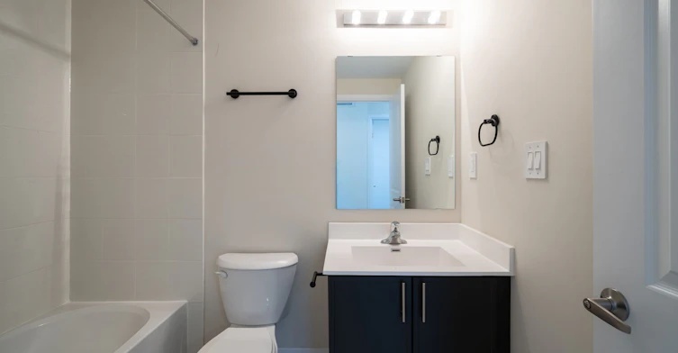 108-1585 Rose Way, Milton, ON, L9E 1N4 - 22