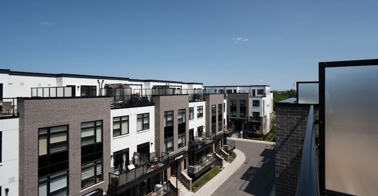 108-1585 Rose Way, Milton, ON, L9E 1N4 - 43