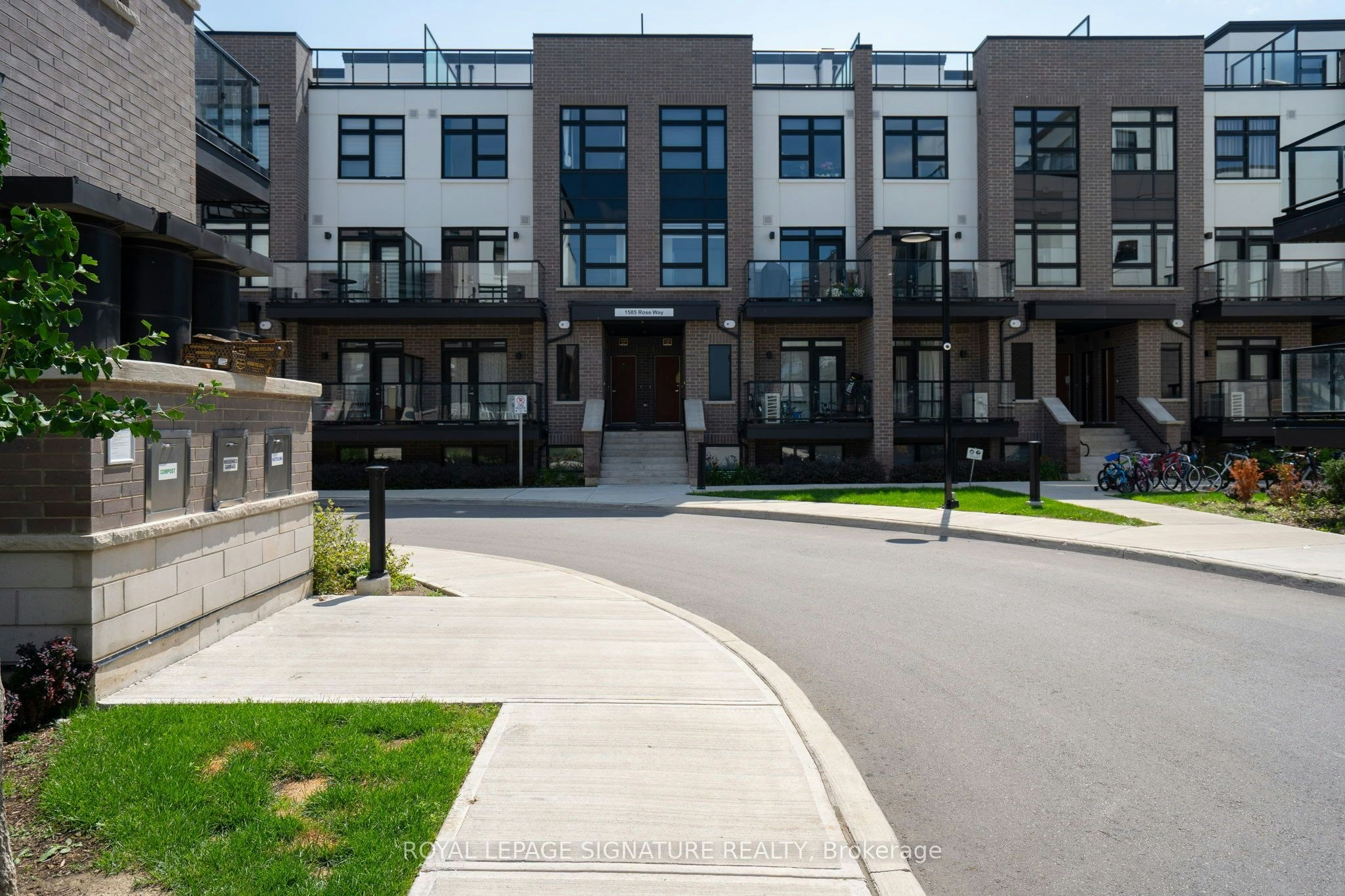 108-1585 Rose Way, Milton, ON, L9E 1N4