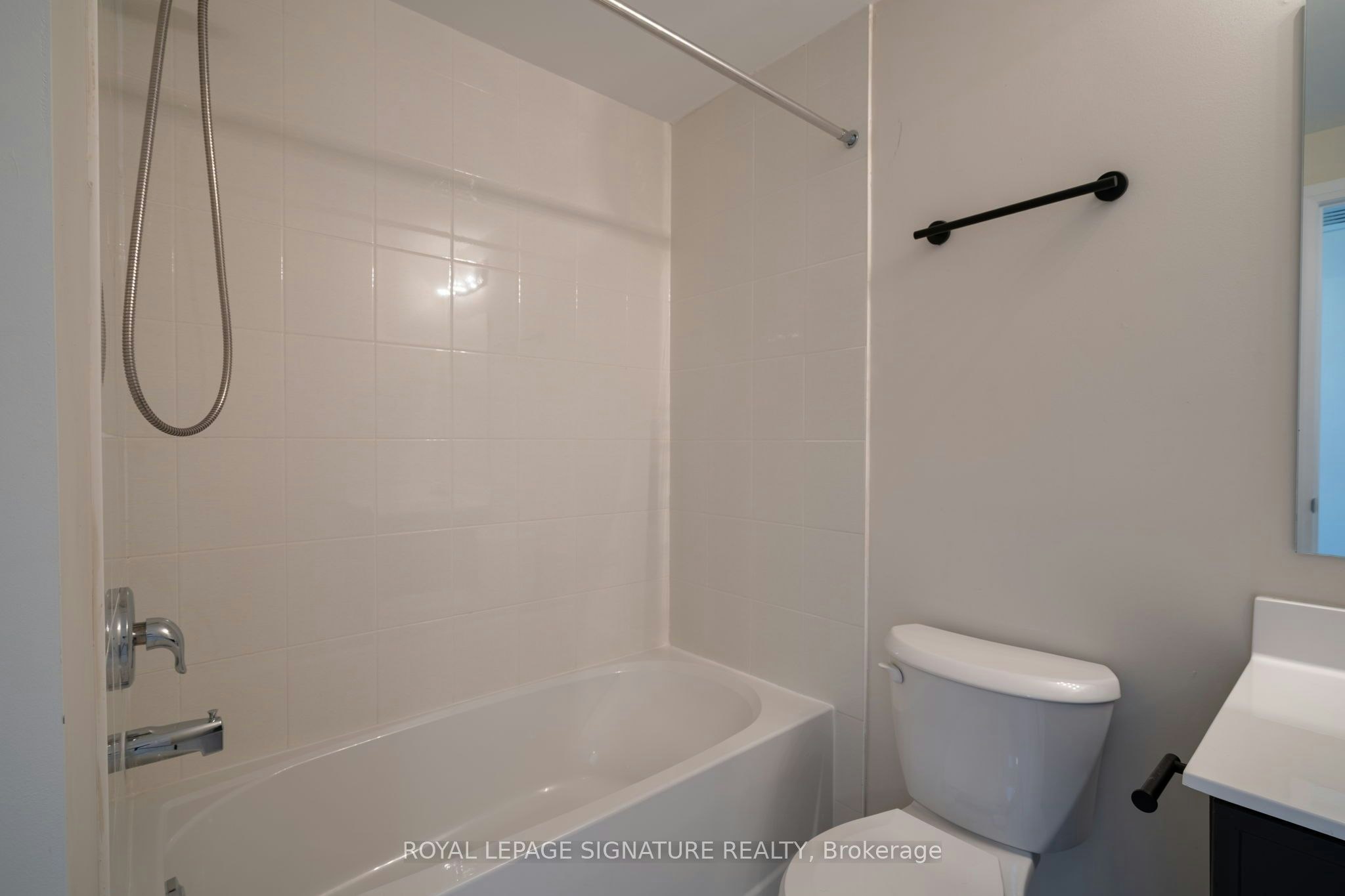 108-1585 Rose Way, Milton, ON, L9E 1N4 - 23