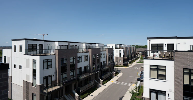 108-1585 Rose Way, Milton, ON, L9E 1N4 - 42