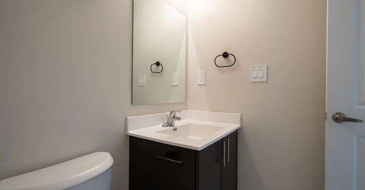 108-1585 Rose Way, Milton, ON, L9E 1N4 - 25