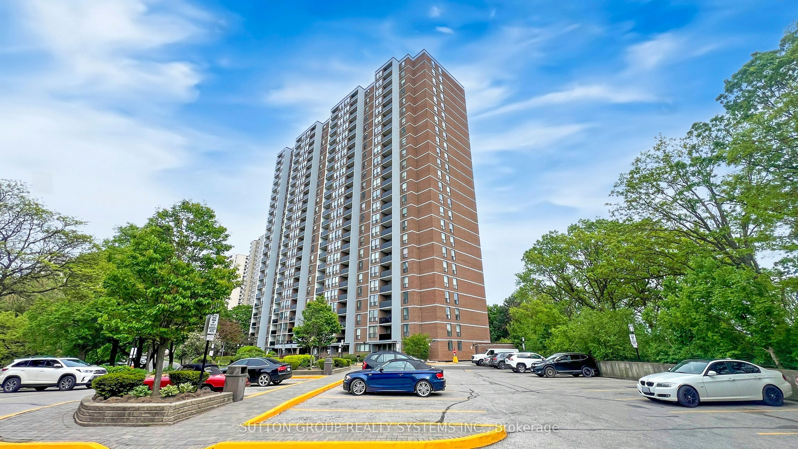 1811-85 Emmett Avenue, Toronto, ON, M6M 5A2