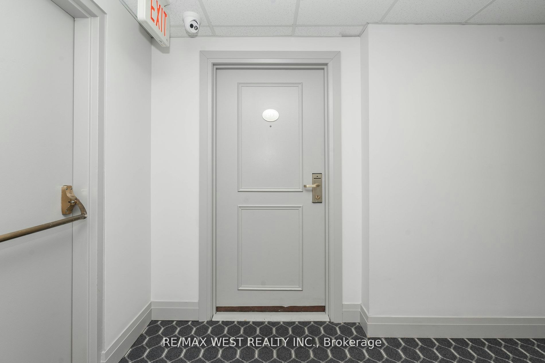 817-2737 Keele Street, Toronto, ON, M3M 2E9 - 4