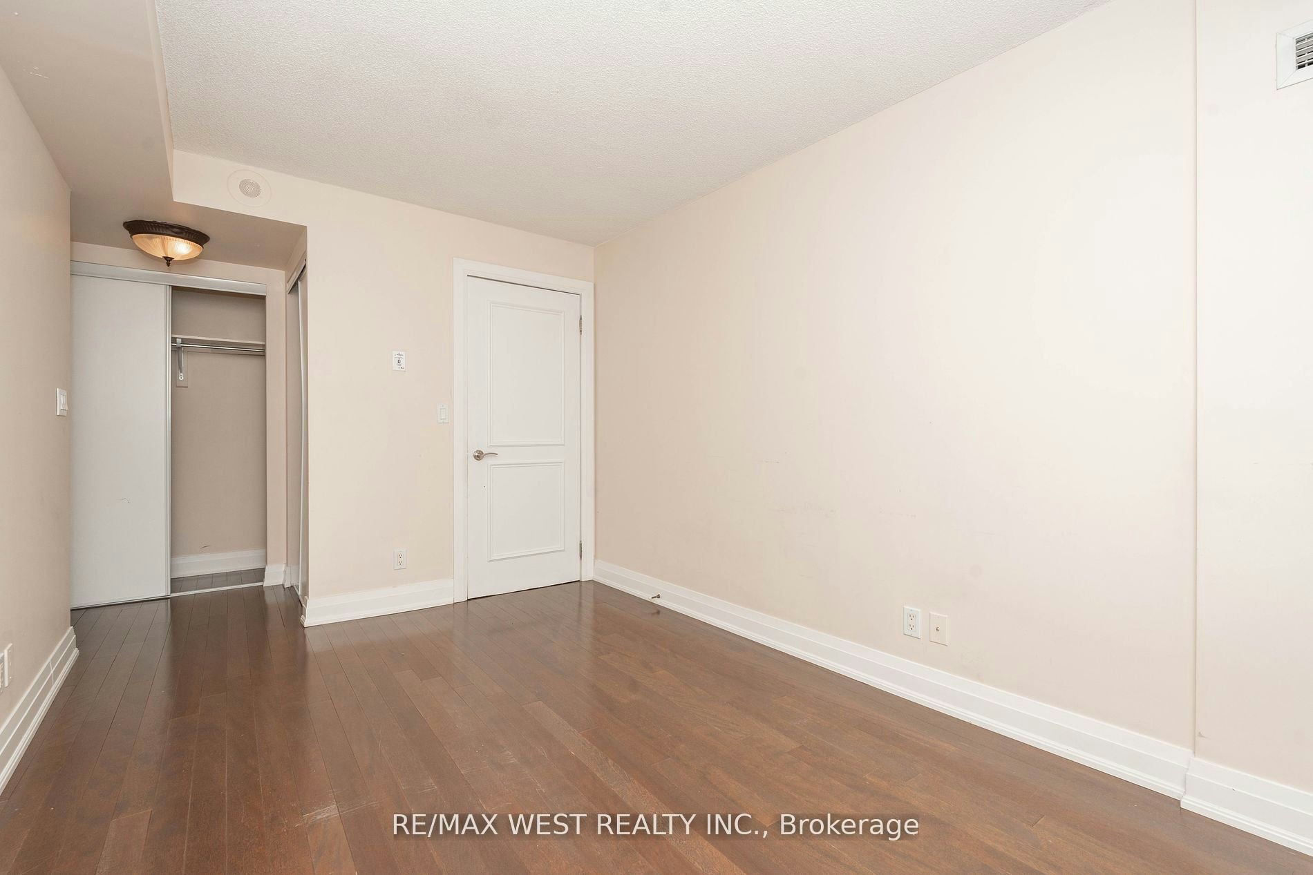 817-2737 Keele Street, Toronto, ON, M3M 2E9 - 16